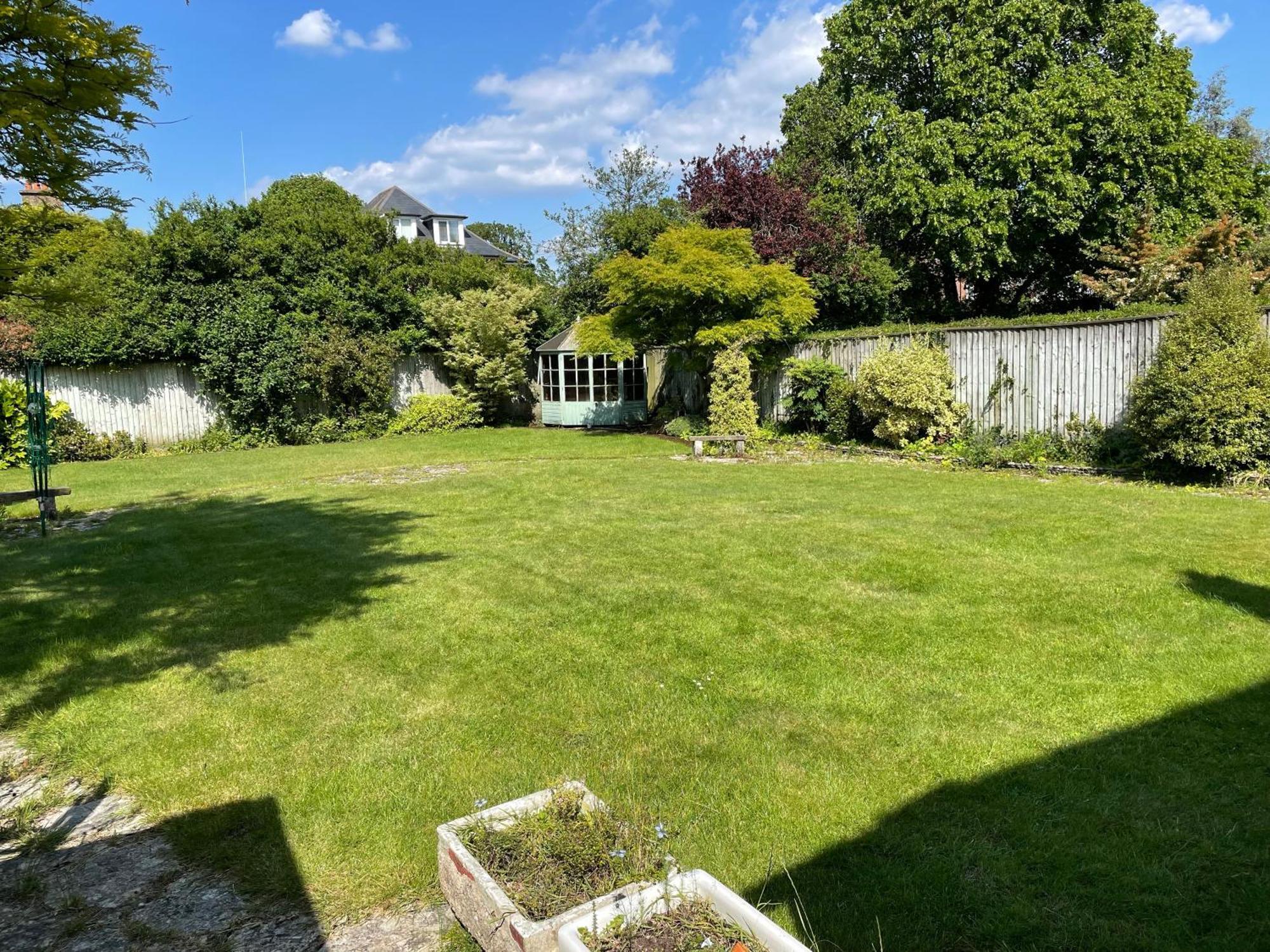 Charming Bournemouth House With Beautiful Spacious Gardens, 5 Min Drive To Beaches, Free Parking For 2-3 Cars Экстерьер фото